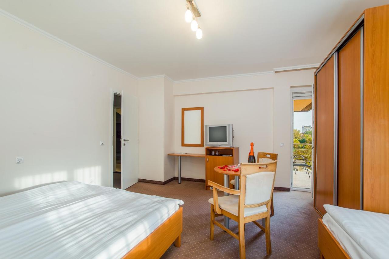 Wellness Hotel-M - Hajdúszoboszló Екстериор снимка