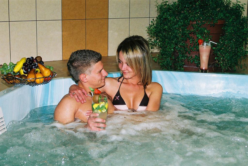 Wellness Hotel-M - Hajdúszoboszló Екстериор снимка